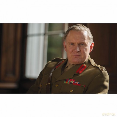 Close To The Enemy: Season 1 [3xBlu-Ray]