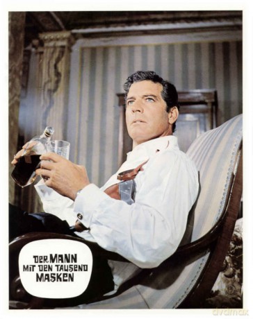Der Mann Mit Den Tausend Maske [DVD]