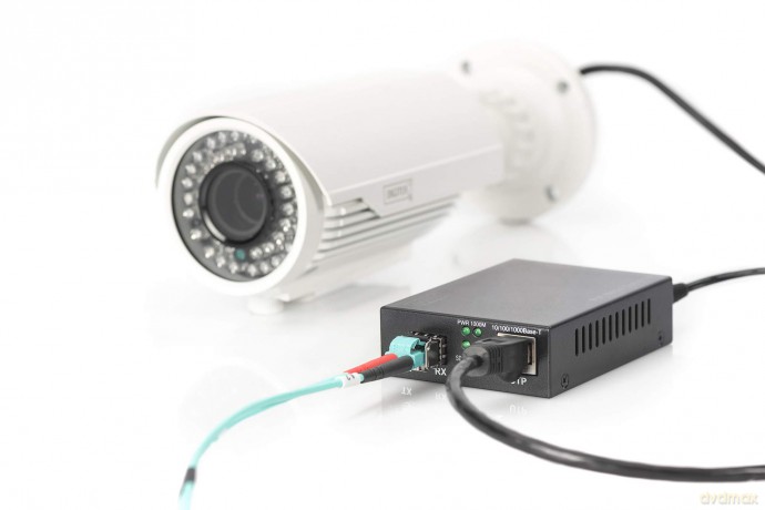 DIGITUS Konverter Gigabit PoE Media SFPR
