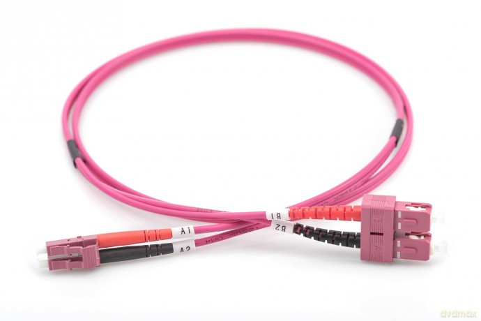 DIGITUS LWL Patchkabel LC -> SC 3.00m M