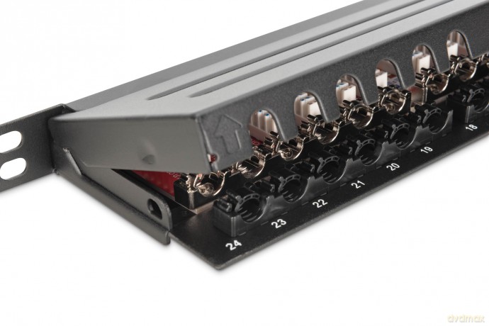 DIGITUS Patchpanel 0,5HE 24-Port Cat6a