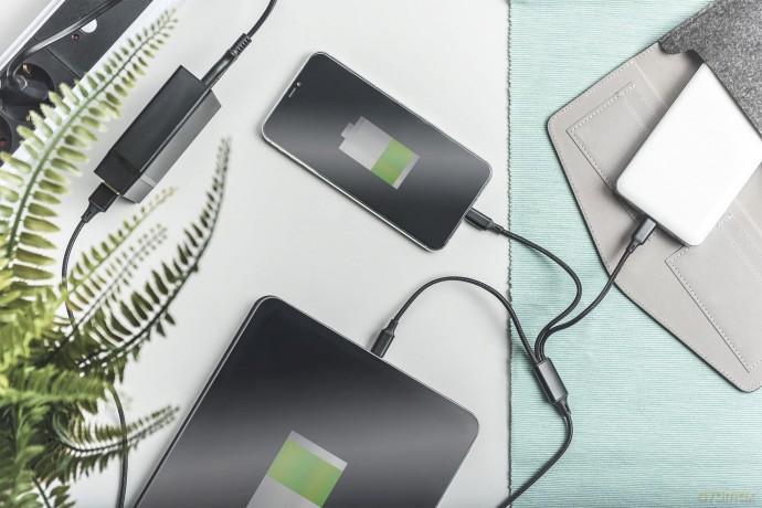Digitus USB 3.0 > Lightning/Micro-USB/US