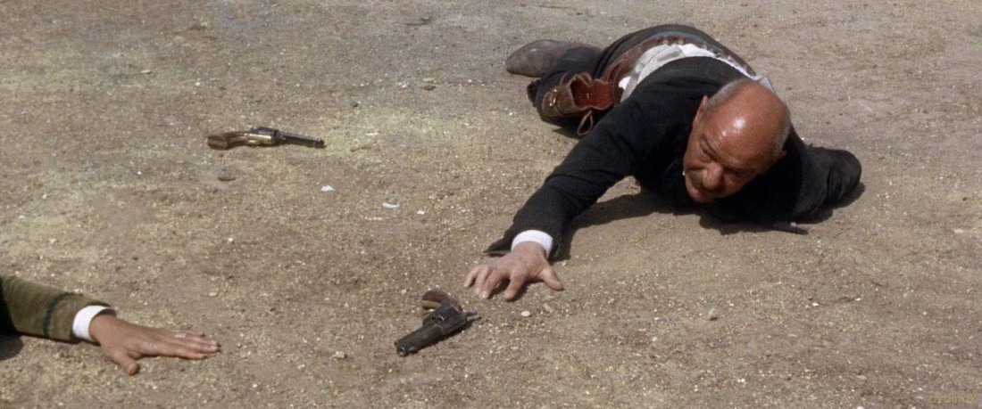 Django - Kreuze Im Blutigen Sand [DVD]