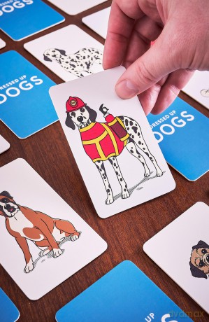 Dressed Up Dogs Memory Game [KSIĄŻKA]