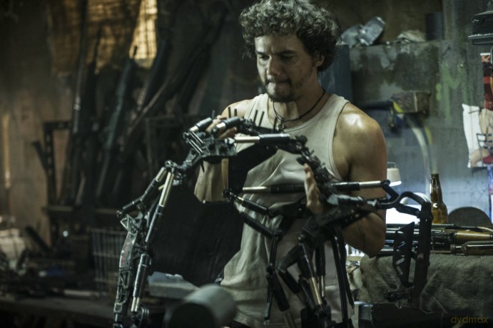 Elysium [DVD]