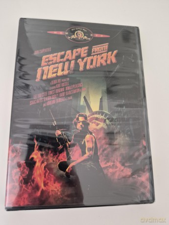 Escape From New York [DVD]