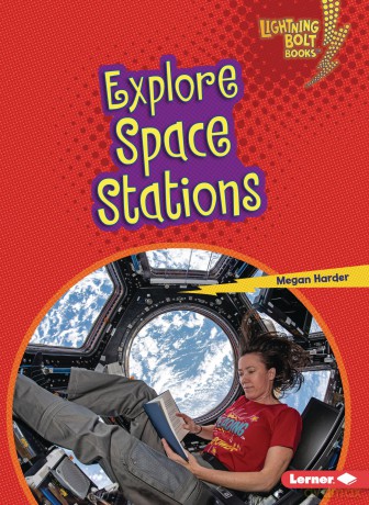 Explore Space Stations [KSIĄŻKA]