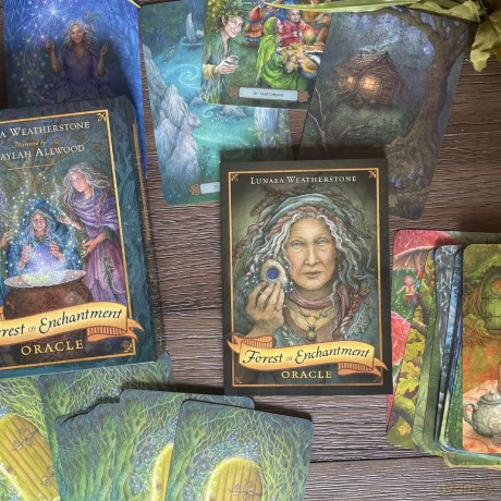 Forest Of Enchantment Oracle [KSIĄŻKA]