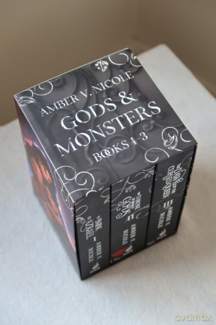 Gods Monsters Books 13 Collection The Book of Azrael The Throne of Broken G [KSIĄŻKA]