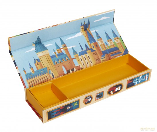 Harry Potter Exploring Hogwarts Magnetic Pencil Box [KSIĄŻKA]
