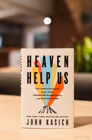Heaven Help Us Hb [KSIĄŻKA]