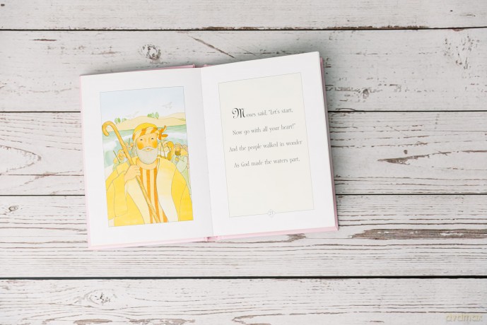 Her First Bible Hb [KSIĄŻKA]