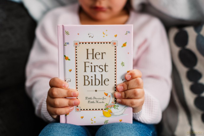 Her First Bible Hb [KSIĄŻKA]