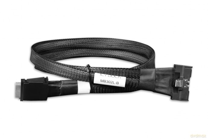 IcyDock MCIO 8i 74 pin SFF-TA-1016 to 2