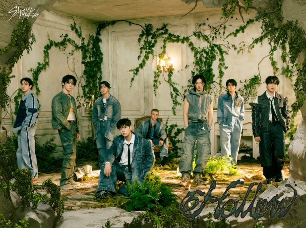 Japan 3rd Mini Album (Hollow) First Press Limited [CD]