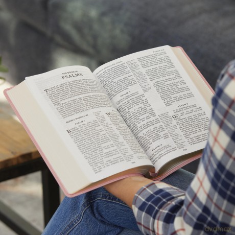 Kjv Holy Bible Large Print Hb [KSIĄŻKA]