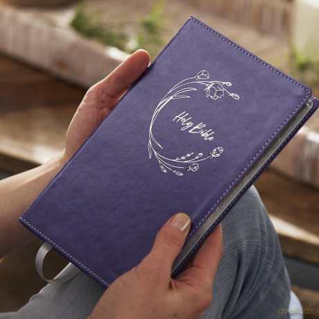 Kjv Holy Bible Ultra Thin Hb [KSIĄŻKA]