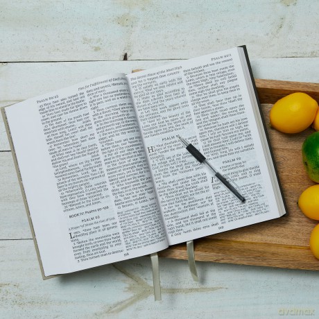 Kjv Reference Bible Supe Hb [KSIĄŻKA]