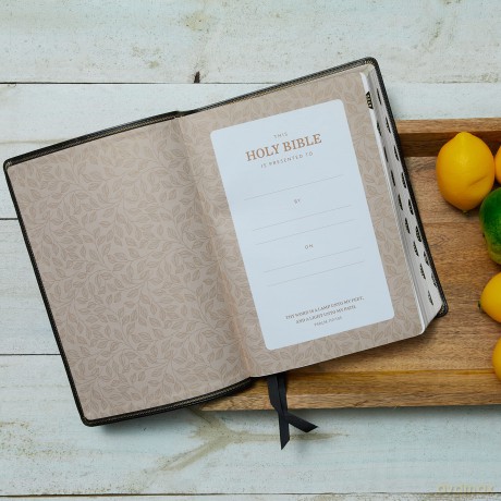 Kjv Reference Bible Supe Hb [KSIĄŻKA]
