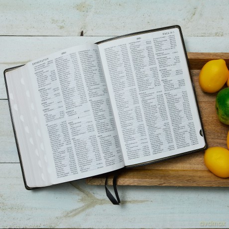 Kjv Reference Bible Supe Hb [KSIĄŻKA]