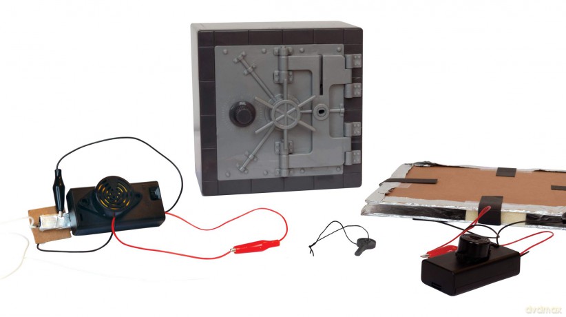 Klutz Ultimate Spy Vault [KSIĄŻKA]