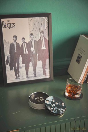 Music Protection: Kxrm16 - The Beatles - 8 Pieces Coaster Set With Real Vinyl Coasters - Retro Musique