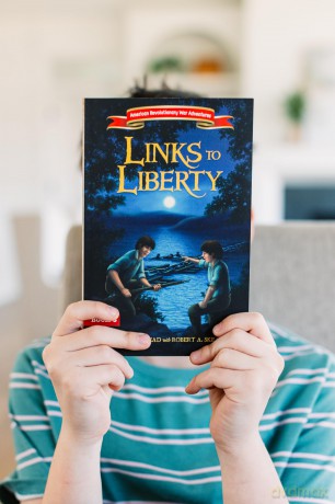 Links To Liberty [KSIĄŻKA]