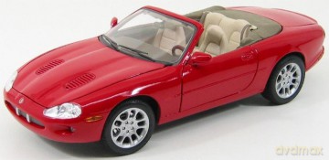 MAISTO Jaguar XKR Spider Open 1998 (red)