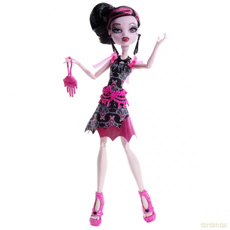 MONSTER HIGH Czarny Dywan Draculaura