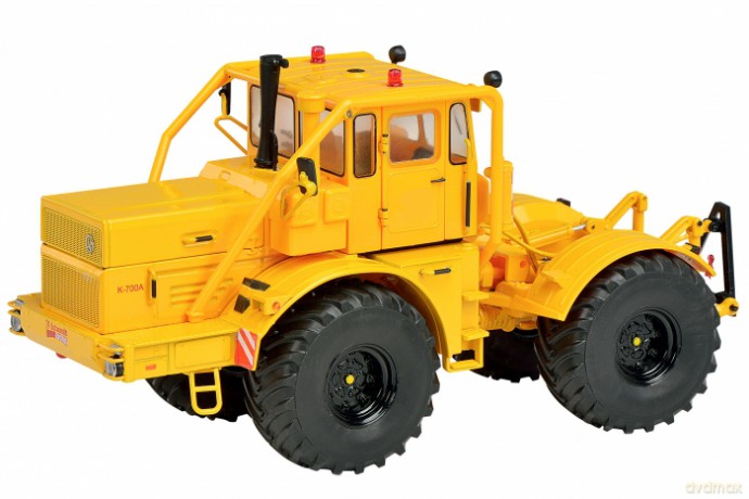SCHUCO Kirovets K700A