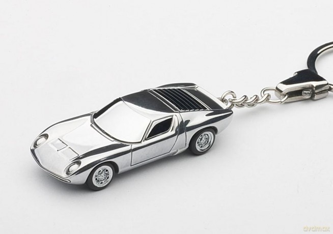 AUTOART Lamborghini Miura SV Keychain