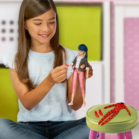 Miraculous Puppe Marinette m. 2 OutfitsP10SpielwarenDIVERSE530120615141.99130.11.20230571234 540701