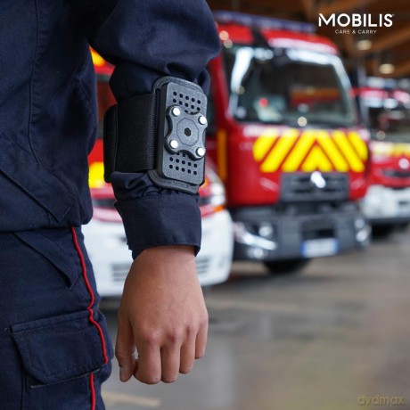 Mobilis Magnetic Armband Compatible Ener