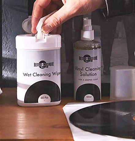 Music Protection: Music Protection - Vinyl Record Cleaning Kit - Retro Musique (AV-ACC)