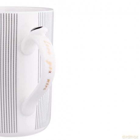 Kubek Prosty Z Wypukłym Serduszkiem Nbc 350 Ml Gift Box Z Pokrywą Pvc