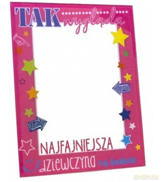 Lustereczko powiedz przecie...Tak wygląda najfajniejsza dziewczyna na świecie