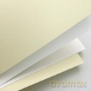 Papier ozdobny (wizytówkowy) Galeria Papieru gładki kremowy A4 200g op. 50 arkuszy