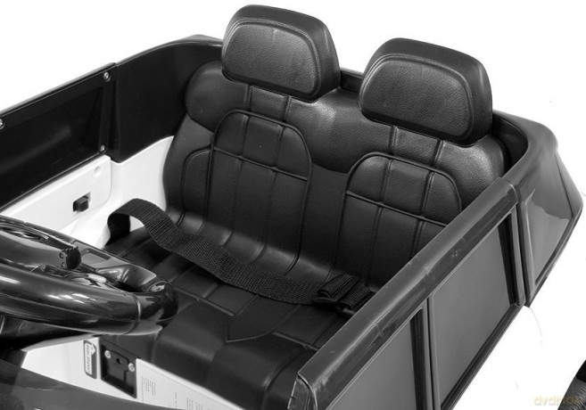 Auto Na Akumulator HL1638 Dla Dzieci Pilot MP3 Światło LED Biały