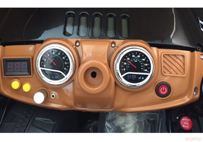 Auto na Akumulator Jeep JJ245 Dla Dzieci Światła LED MP3 Pilot Czarny