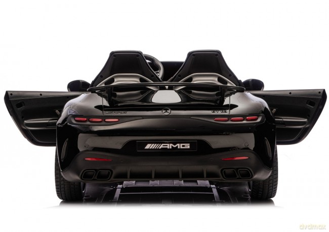 Auto Na Akumulator Mercedes GT63 AMG DK-GT63 24V LCD Czarny Lakierowany