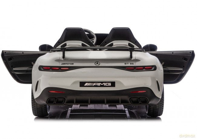 Auto Na Akumulator Mercedes GT63 AMG DKGT63 24V LCD Lakierowany Jasno Szary