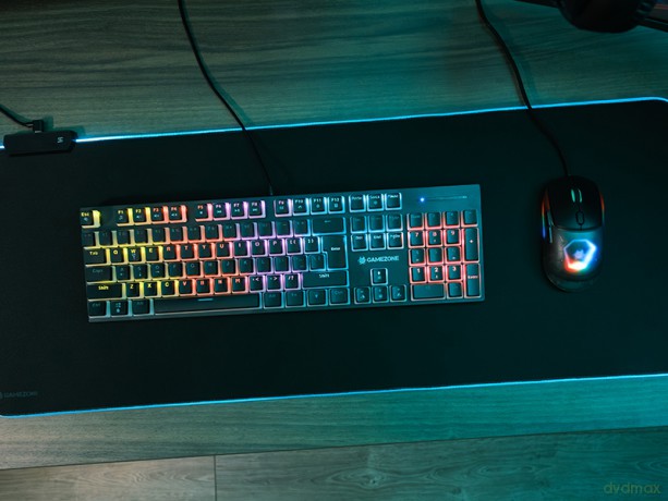 Podkładka pod klawiaturę i mysz TRACER GAMEZONE Maxi RGB (80/30/0,4)