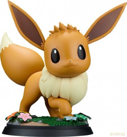 Pokemon Life-Size Figure Eevee 34 cm