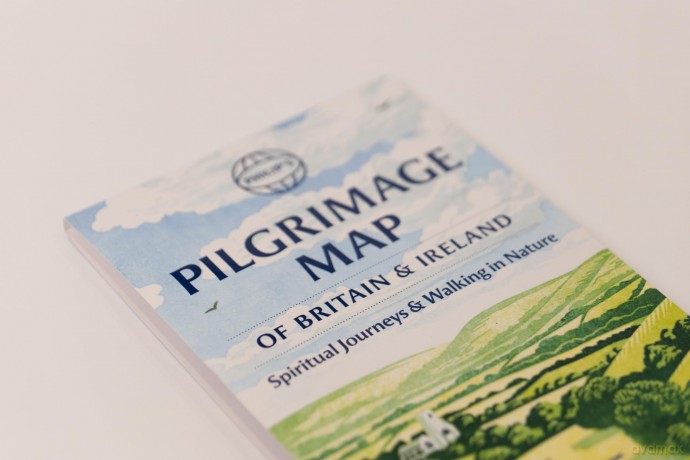 Philip's Pilgrimage Map of Britain and Ireland: Spiritual Journeys and Walking in Nature (Philip's Sheet Maps) - Philip's Maps [KSIĄŻKA]