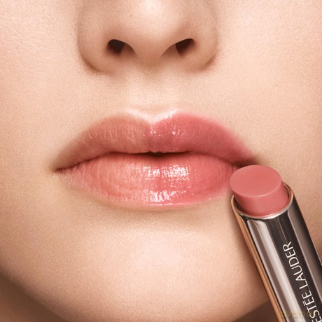 Futurist Hydraplump Lip Balm 2.8 g - Shade: Rosewood Rescue