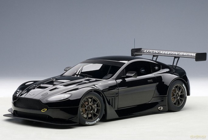 AUTOART Aston Martin Vantage V12 GT3 [MODELARSTWO]