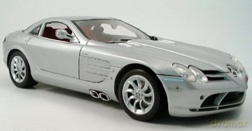 MOTORMAX Mercedes McLaren SLR (silver) [MODELARSTWO]