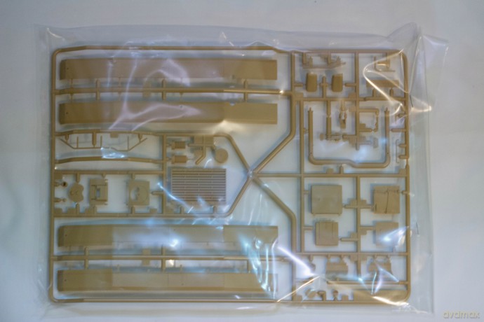 TAMIYA French Battle Tank B1 bis [MODELARSTWO]