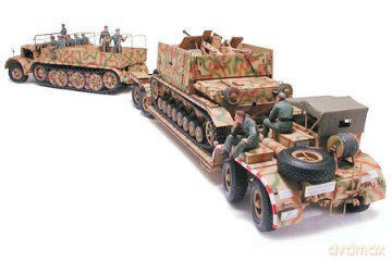 TAMIYA German 18 Ton Heavy HalfTrack [MODELARSTWO]