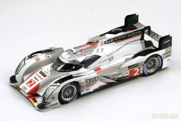 SPARK Audi R18 Etron Quattro #2 [MODELARSTWO]